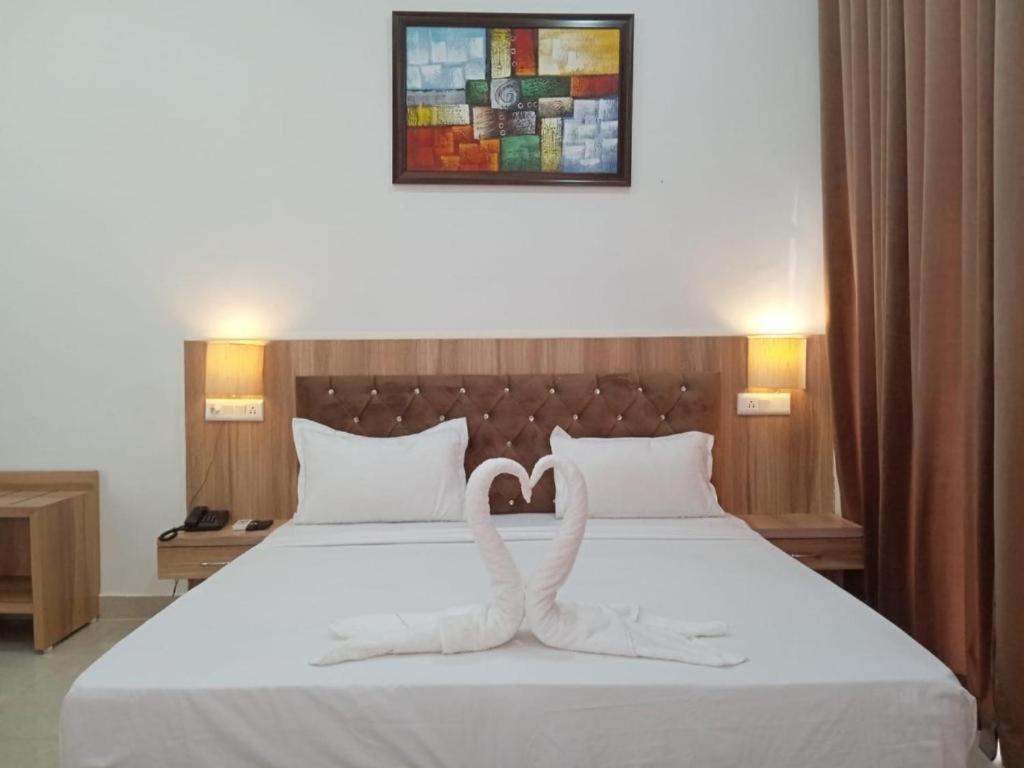 Hotel Lakeview By Bookingcare Chhatarpur Dış mekan fotoğraf